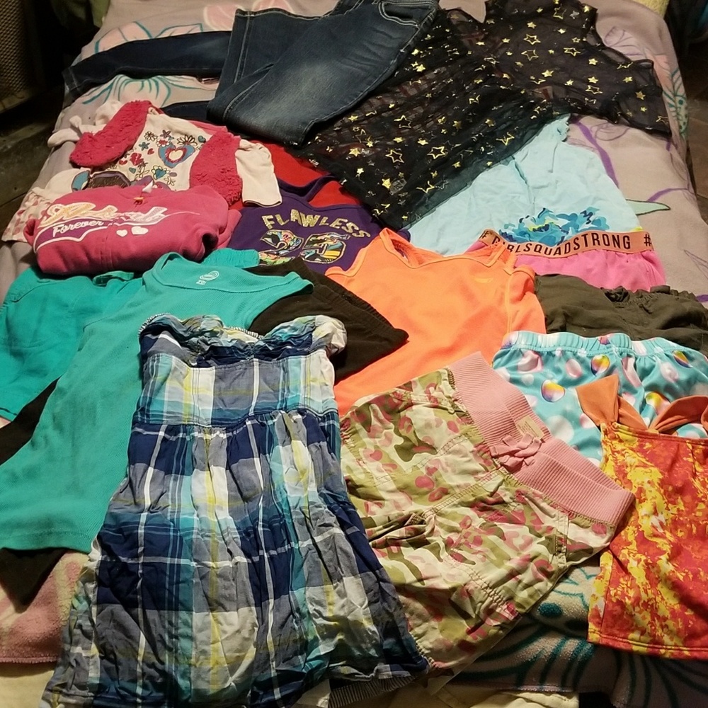 Girls Size 5/6 clothes bundle